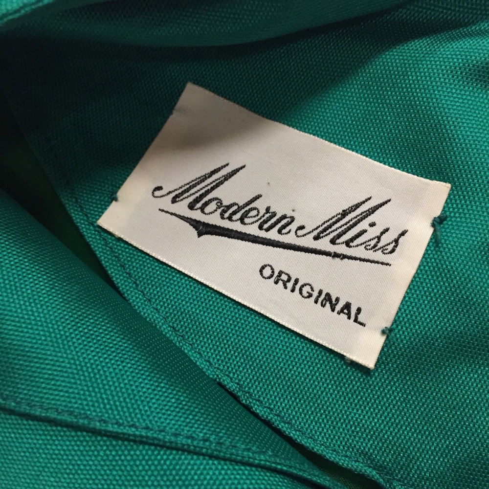 SOLD Vintage Modern Miss Original Emerald Green - Picture 6 of 10
